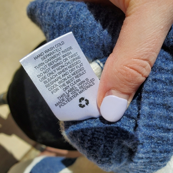 Pink Republic Blue and Gray Striped Women's Sweater Size Large - Picture 14 of 15